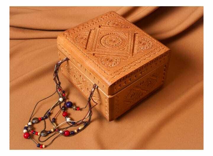Wooden box for jewelry MH-RA