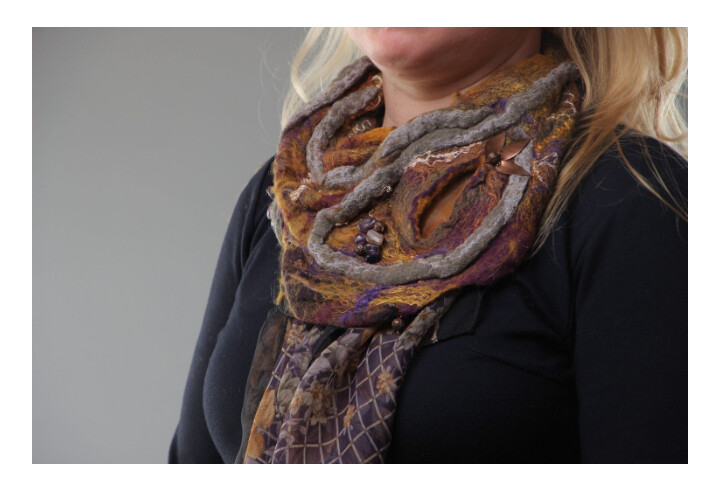 Handmade silk and chiffon necklace MH-TF