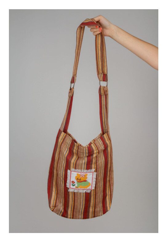 Fabric purse with embroidery MH-FR