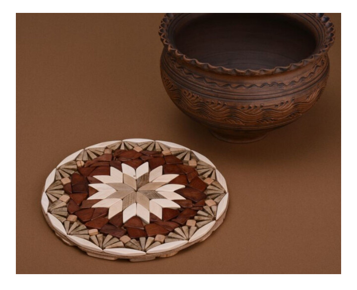 Round coaster for hot dishes MH-PF