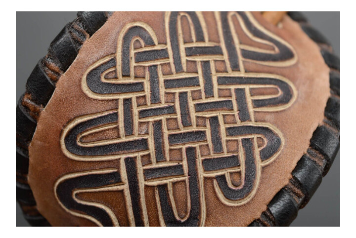 Genuine leather hairpin with wooden stick
MH-RB