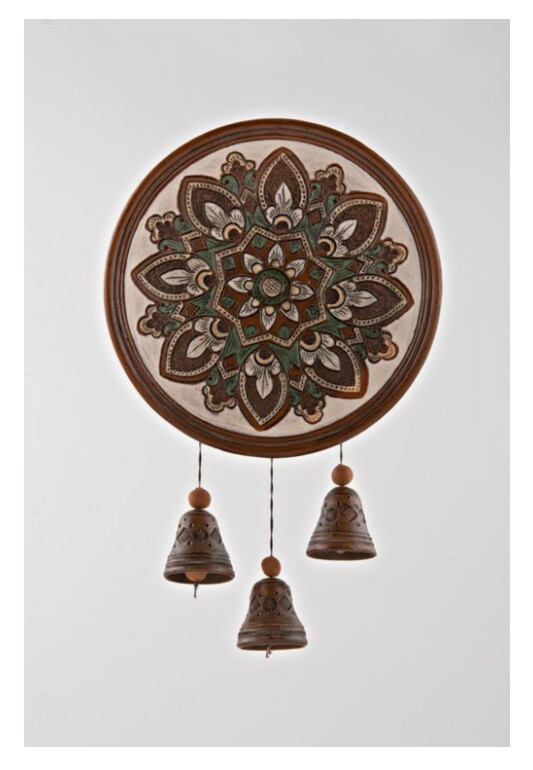 Decorative plate with bells
MH-PI