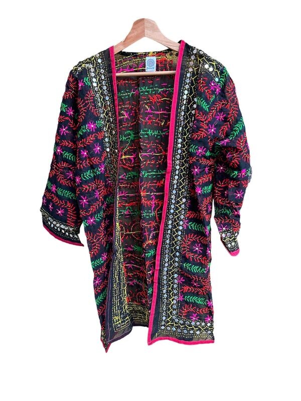 Kimono bordado midi