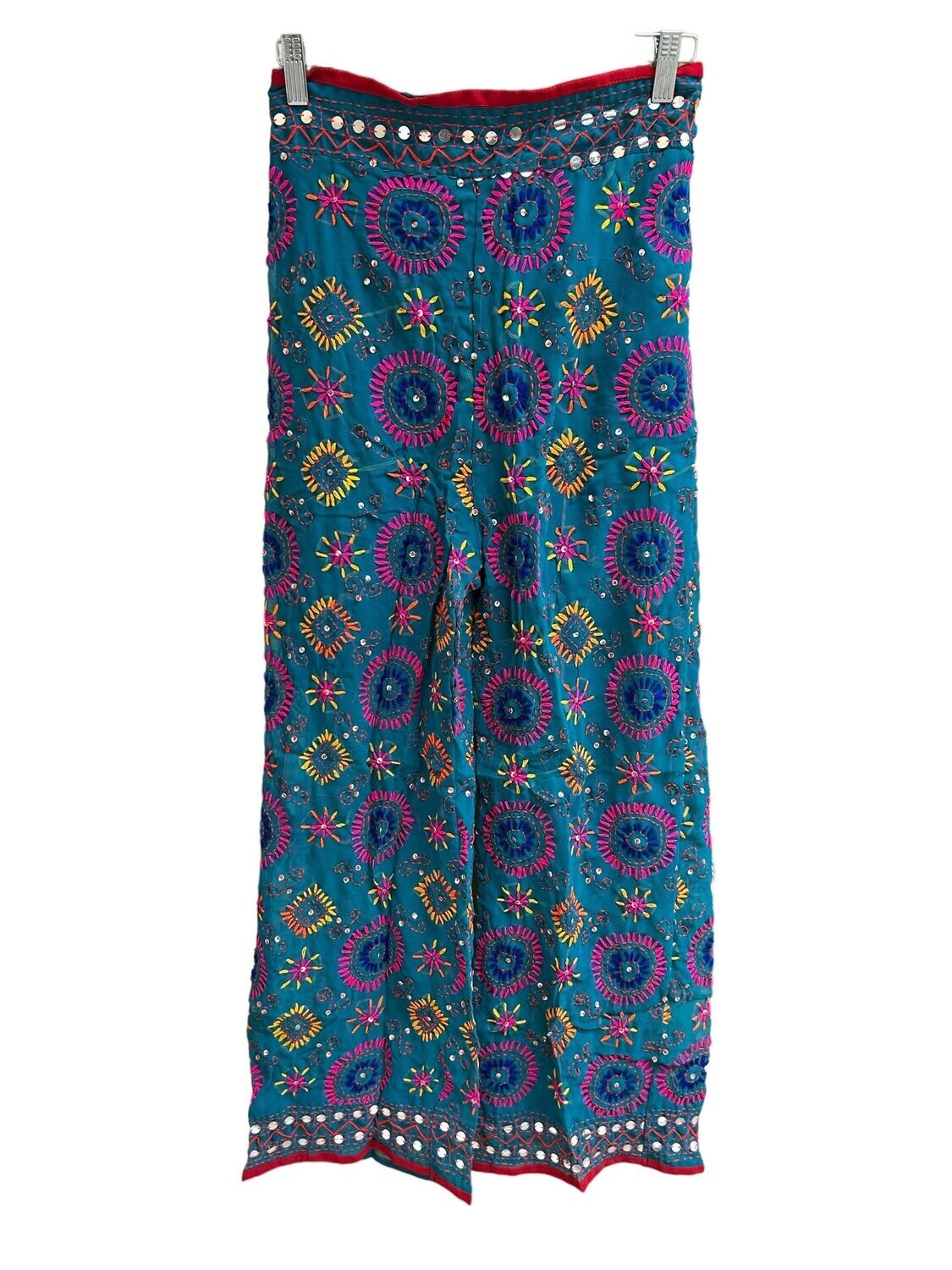 Pantalón bordado