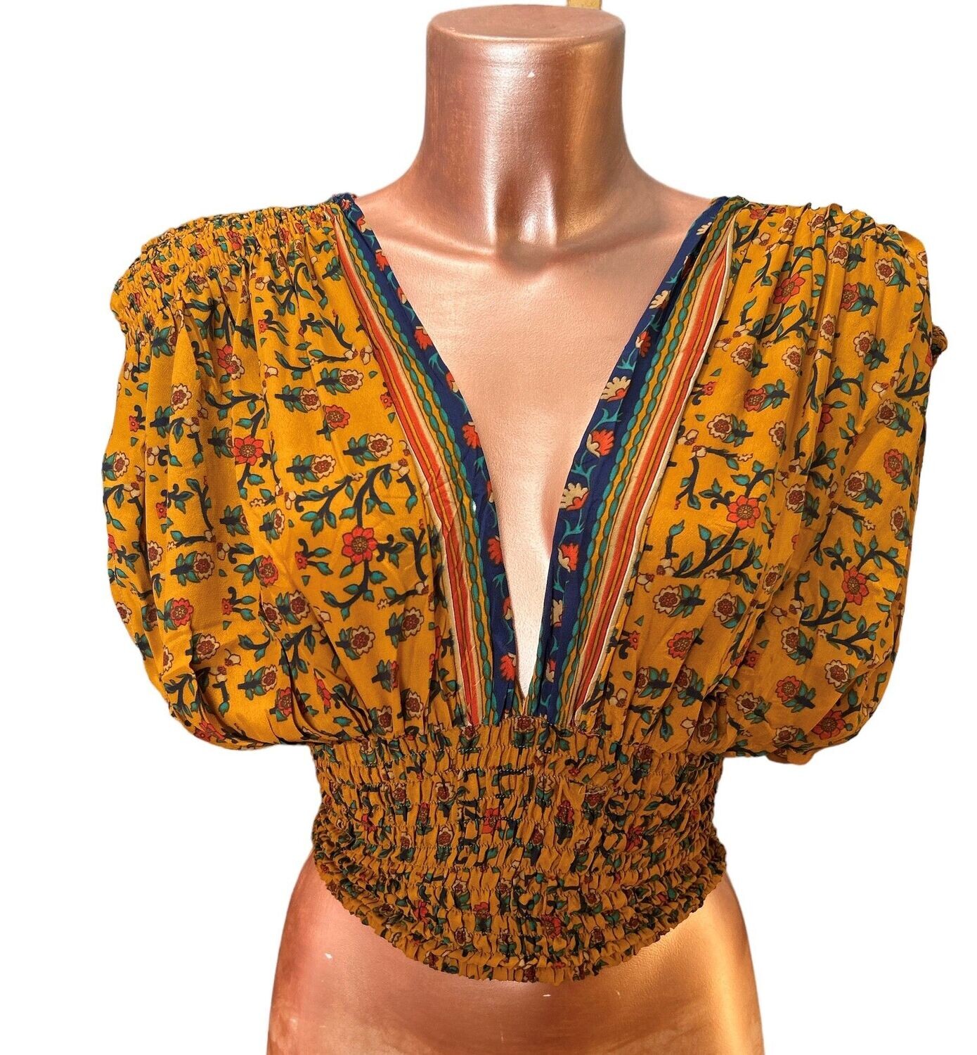 Blusa seda escote