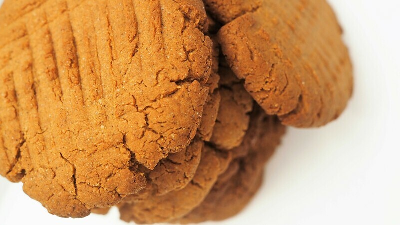 Vegan gingersnap cookies. GLUTEN FREE available.