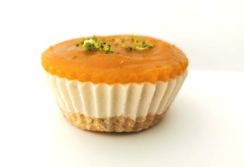 Vegan mango-coconut and lime flavor cheesecake. GLUTEN-FREE.