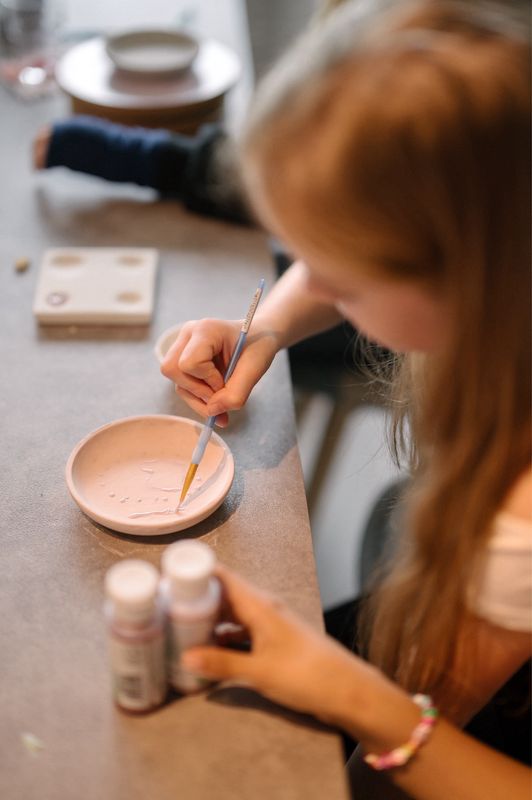 Sommerferien Special -Kinder Keramik Malerei +Armband Workshop - Do. 24.07.2025