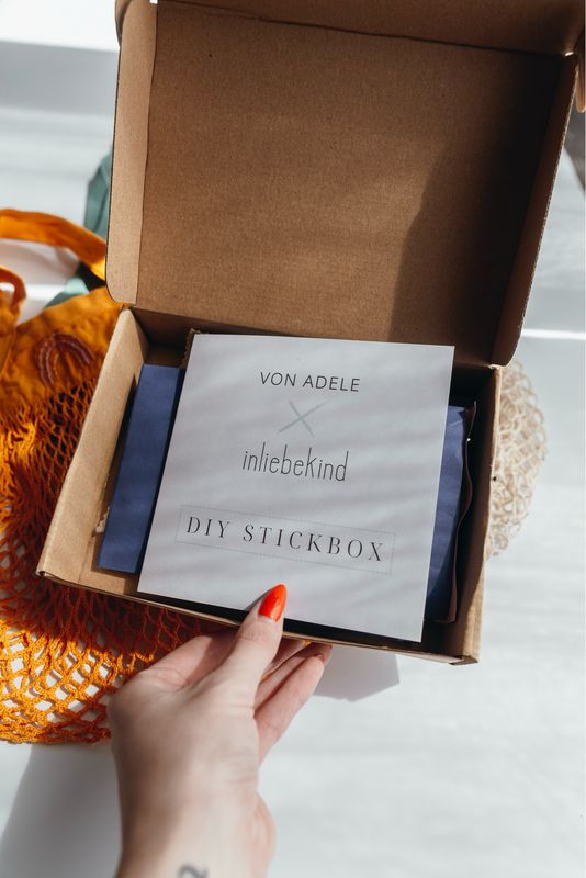 UNIVERSUM - DIY Stickbox & Tasche UNIVERSUM - DIY Stickbox & Tasche