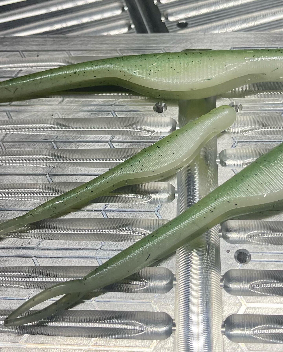 Magnum 6.5 Inch Split Tail Jerk, Green Ice