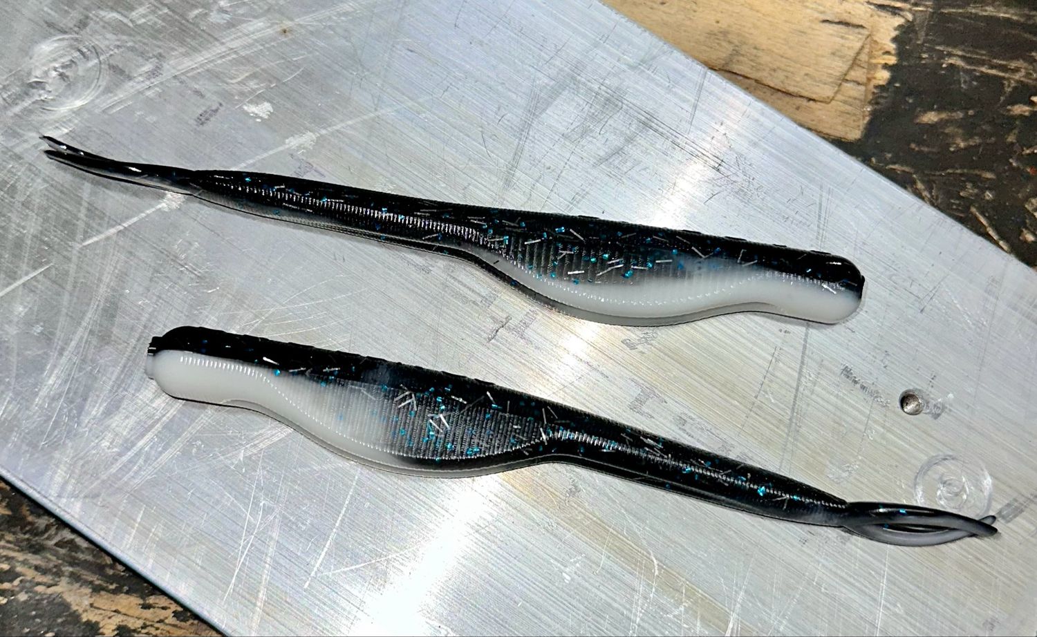 Magnum Split Tail Jerk, Black Ice