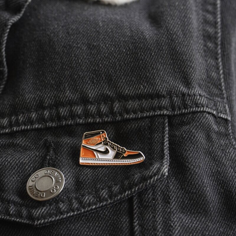 Air Jordan 1 Shattered Backboard Pin