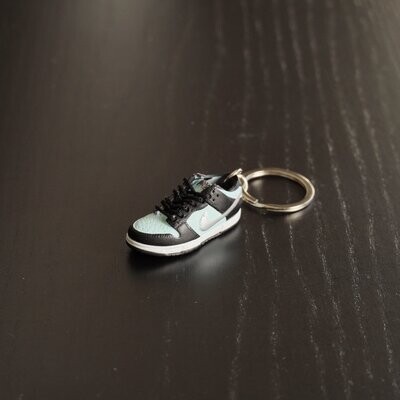 SNEAKR Keychain SB Dunk Low Pro Tiffany