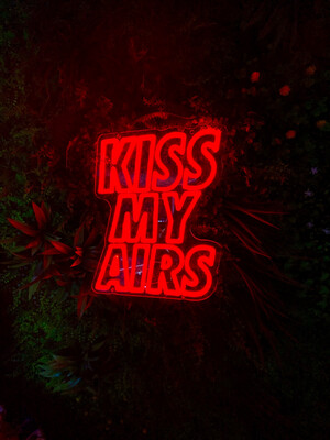 Kiss My Airs Neon Led