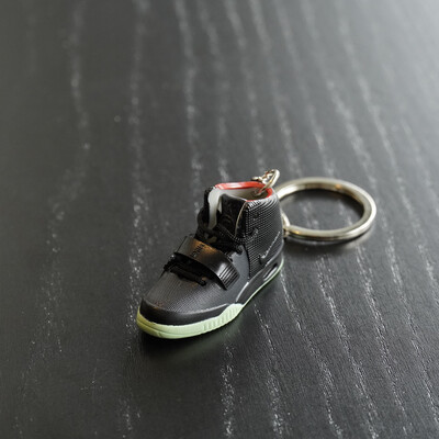 SNEAKR Keychain Nike Yeezy Solar Red