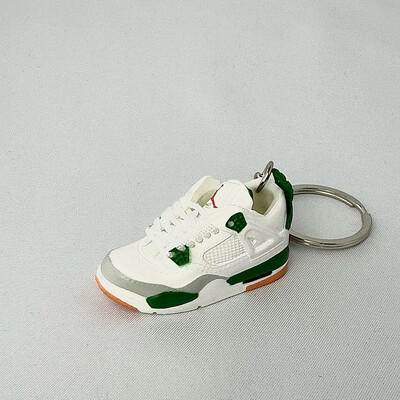 SNEAKR Keychain AJ4 SB Pine Green