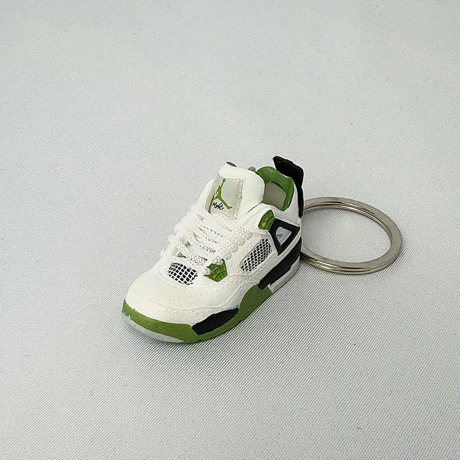 SNEAKR Keychain AJ4 Seafoam