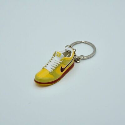 SNEAKR Keychain Nike SB Dunk Low Yellow Lobster