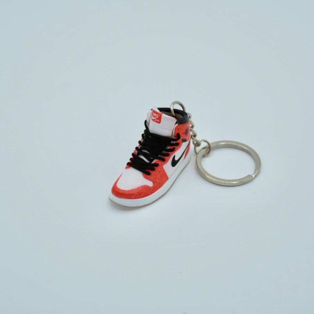 SNEAKR Keychain Jordan 1 Retro High Trophy Room Chicago