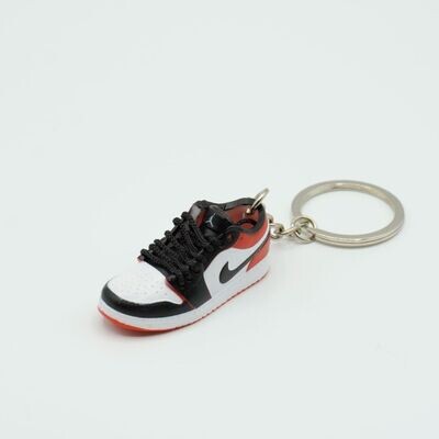 SNEAKR Keychain Air Jordan 1 Low Black Toe