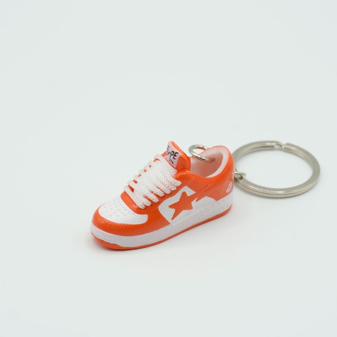 SNEAKR Keychain Bapesta Orange