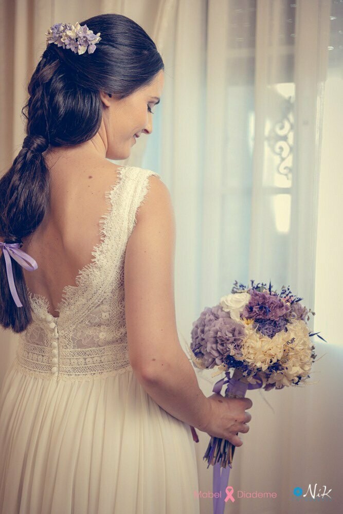 Ramo de novia bouquet tonos lila y malva flores preservadas
