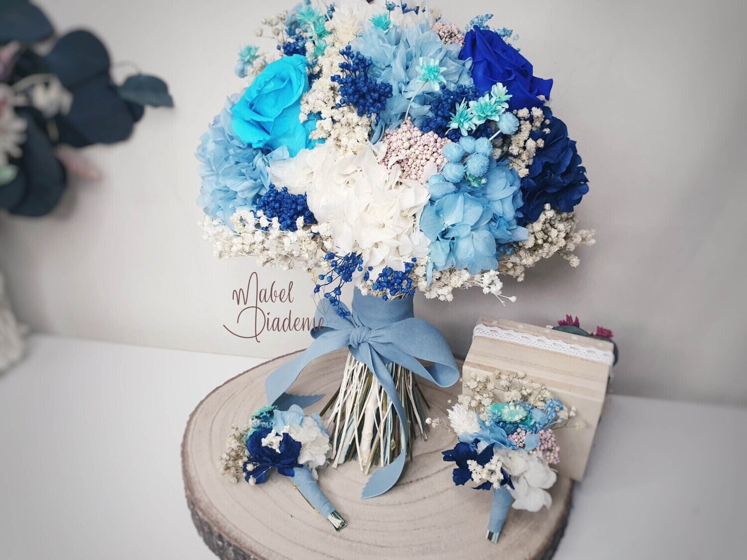 Bouquet ramo de novia flores preservadas azul klein
