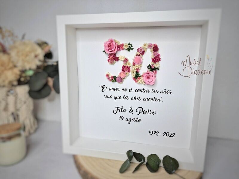Cuadro Personalizado con Flores Preservadas – Regalo Original para 50 Aniversario o Cumpleaños Especial