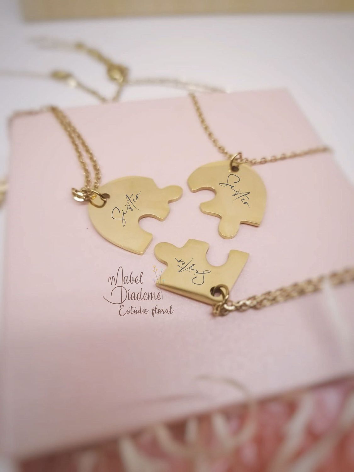 Colgante corazón dorado  dividido regalos bonitos para pareja amigas grabado personalizado