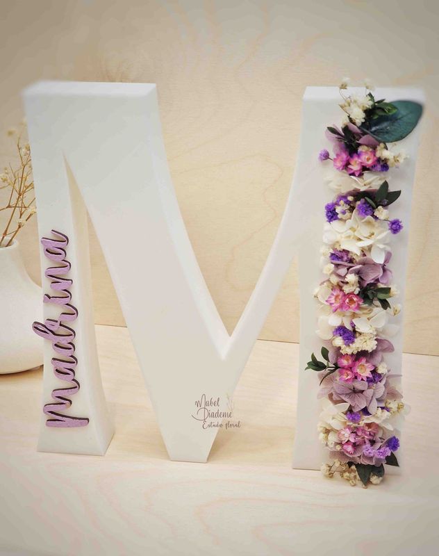 Letra con Flores Preservadas – Regalo Personalizado y Decorativo