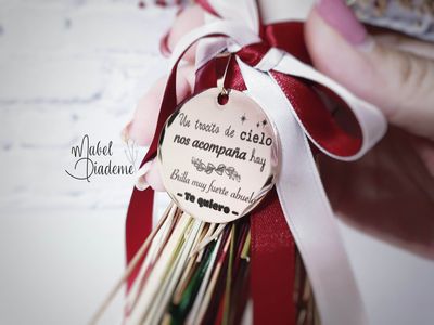 Medallas y lazos para ramo de novia