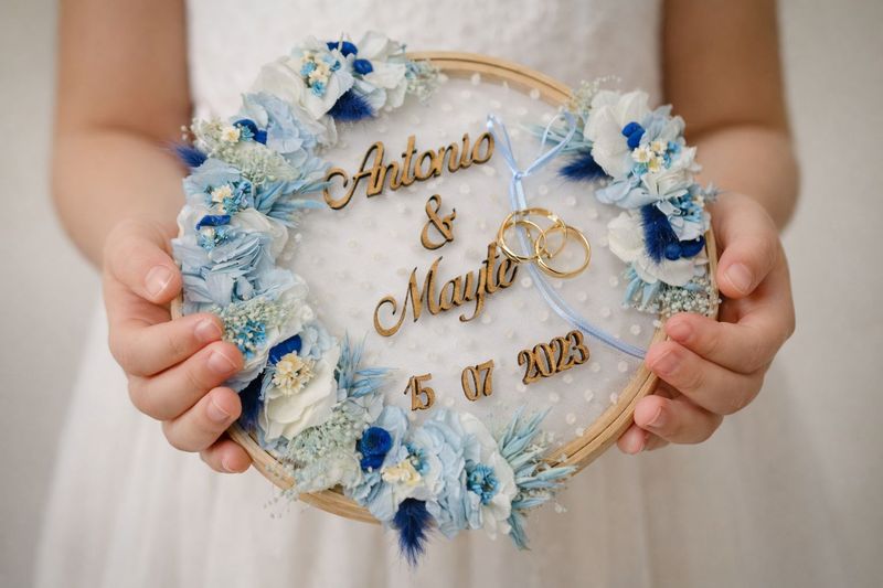 Bastidor de flores preservadas azul celeste caja de arras