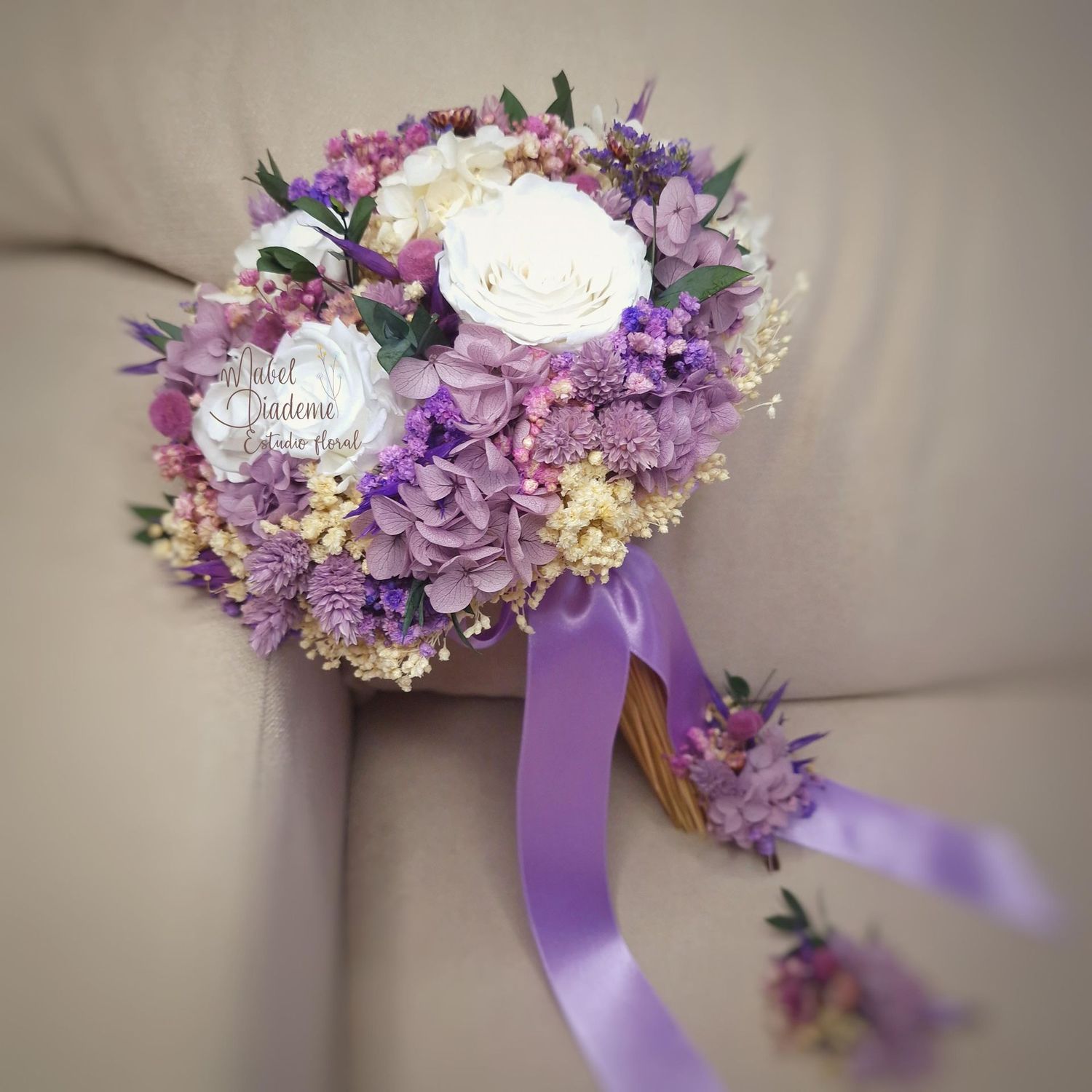 Ramo bouquet de novia flores preservadas tonos malva lila Ramo bouquet de novia flores preservadas tonos malva lila