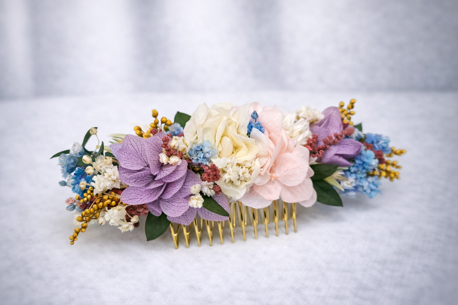 Tocado huertana peineta flores preservadas