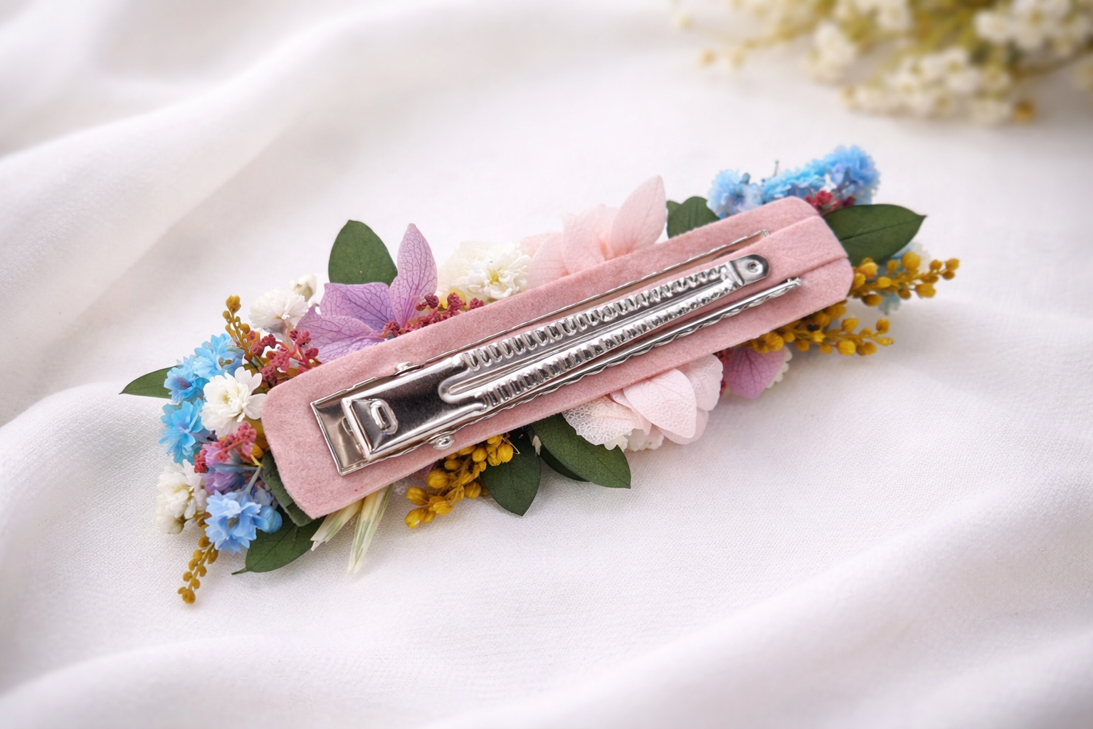 Pinza tocado de huertana flores preservadas