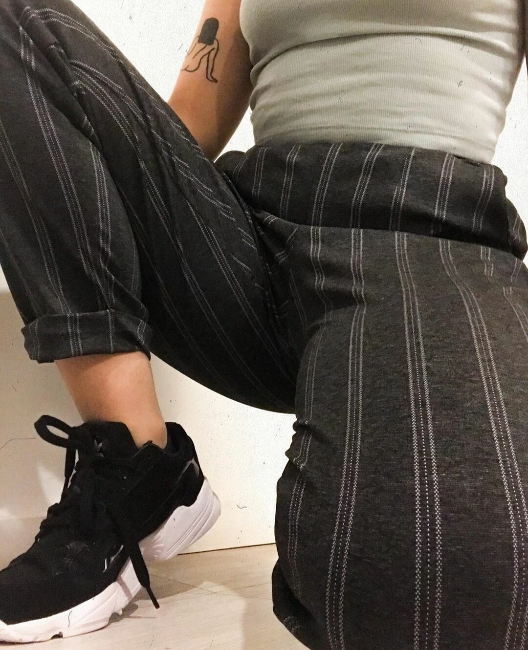 PANTALÓN A RAYAS