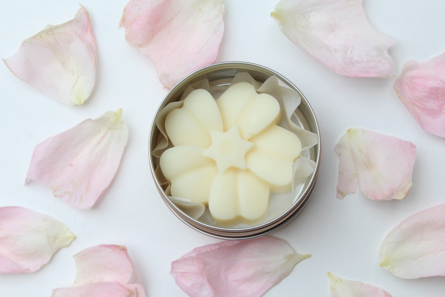 Soft Daisy Lotion Bar