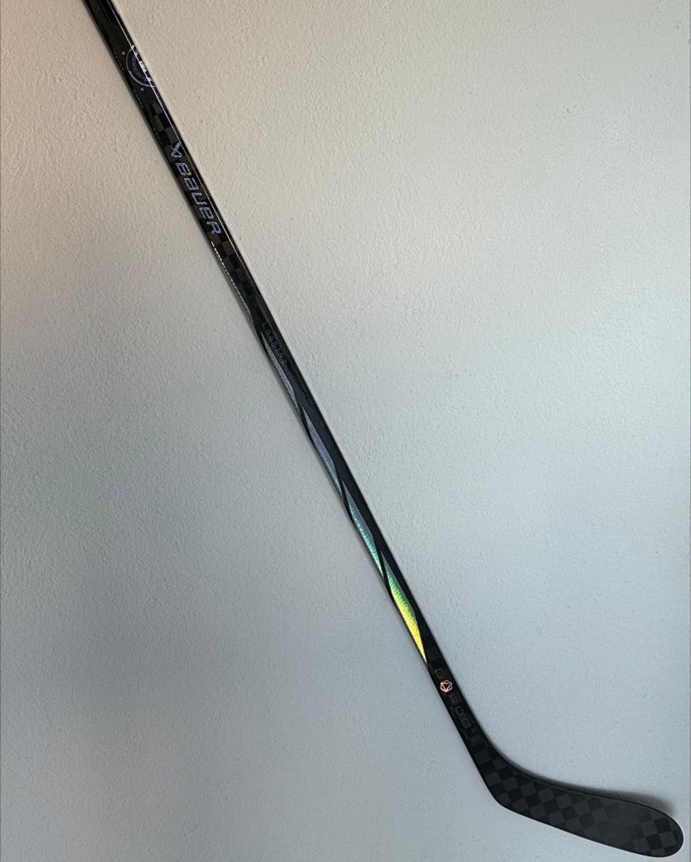 Bauer 2N Pro/design Proto R &quot;Kevin Fiala&quot;