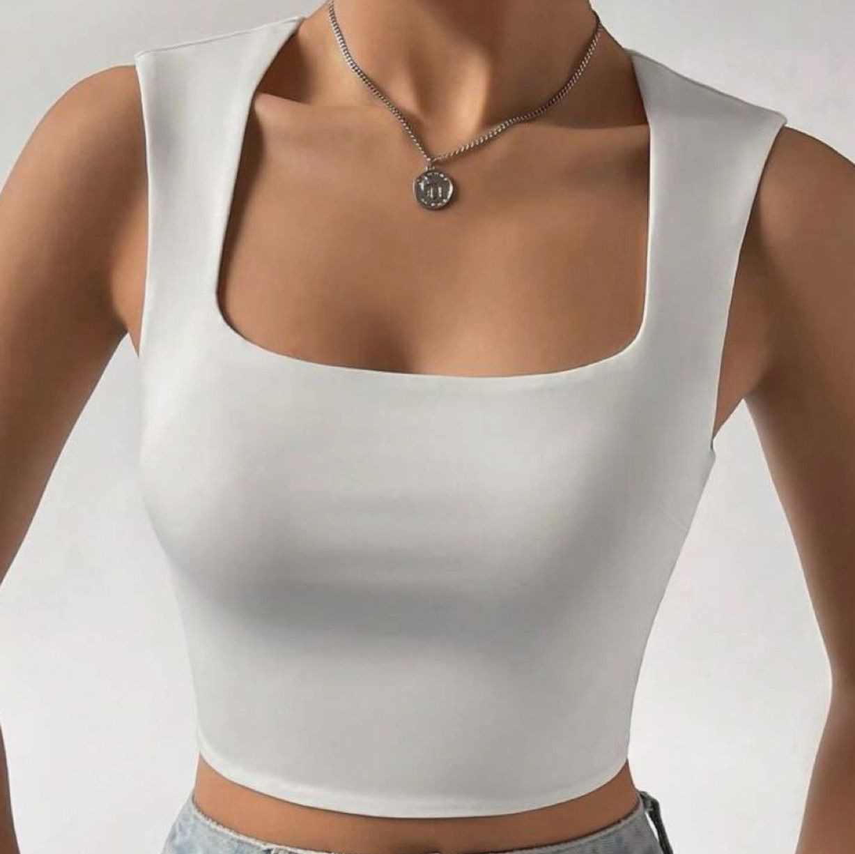 Sleeveless Basic Crop Top