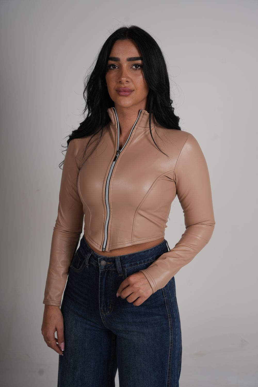 Full Zipper Finger Out Leather Top, Color: Camel