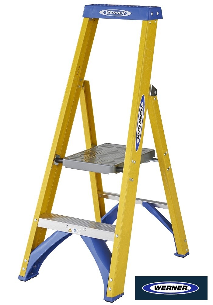 WERNER FIBREGLASS PLATFORM STEPLADDER 2 TREAD