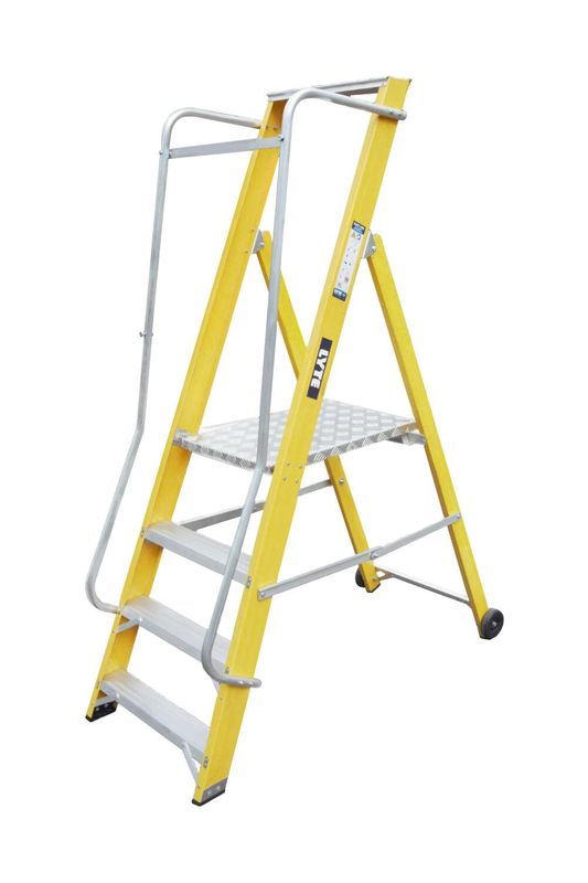 LYTE FIBREGLASS WIDE PLATFORM STEPLADDER 4 TREAD