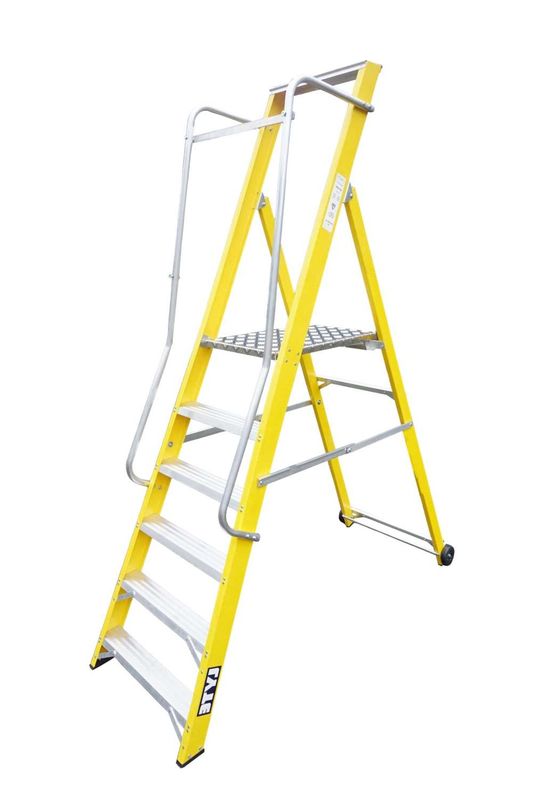 LYTE FIBREGLASS WIDE PLATFORM STEPLADDER 6 TREAD