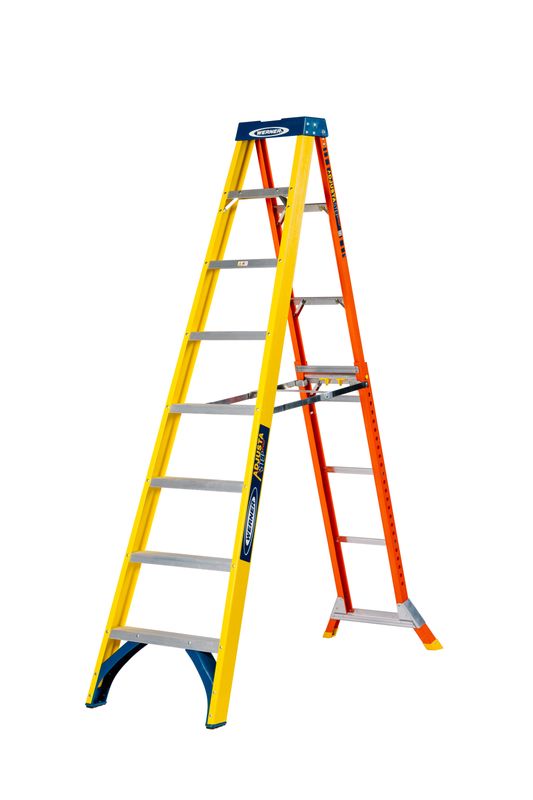 WERNER ADJUSTASTEPRO® FIBREGLASS STEPLADDER 8 TRD