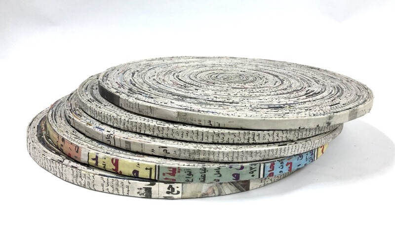Newspapers Hot Mats - Large / 30 cm / قاعدة من الجرائد - حجم كبير