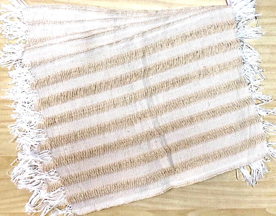 Set of 6 Woven Thread Placemats ( Diana )/ 35*45 cm /  (ديانا) طقم سفرة خيوط منسوجة ٦ قطع