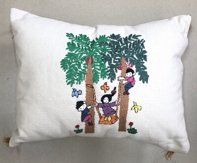 Embroidered cushion With Filling ( Children playing) / 35*45 cm / خددية تطريز بالحشو ( اطفال يلعبون )