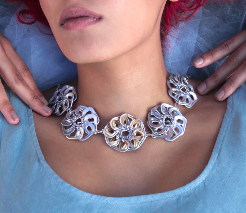 Can Tabs Set Of Necklace, Bracelet &amp; Earrings / طقم عقد و غويشة و حلق كانز