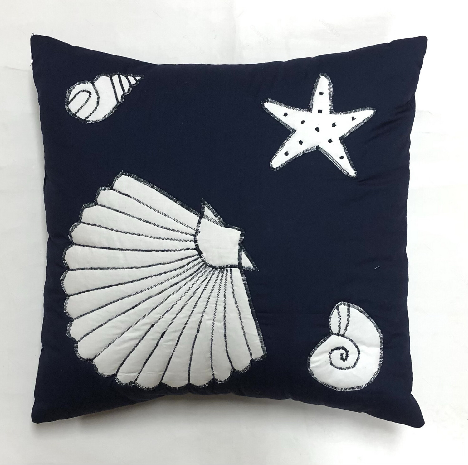Applique Cushion Cover ( Shells & Crab ) / 45*45 cm / كيس خددية ابليك ( قواقع وكابوريا )
