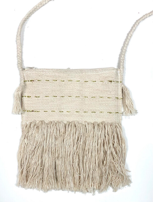 Woven Threads Cross Bag With Stitches / 28*28 cm / شنطة كروس من الخيوط المنسوجة و الغرز